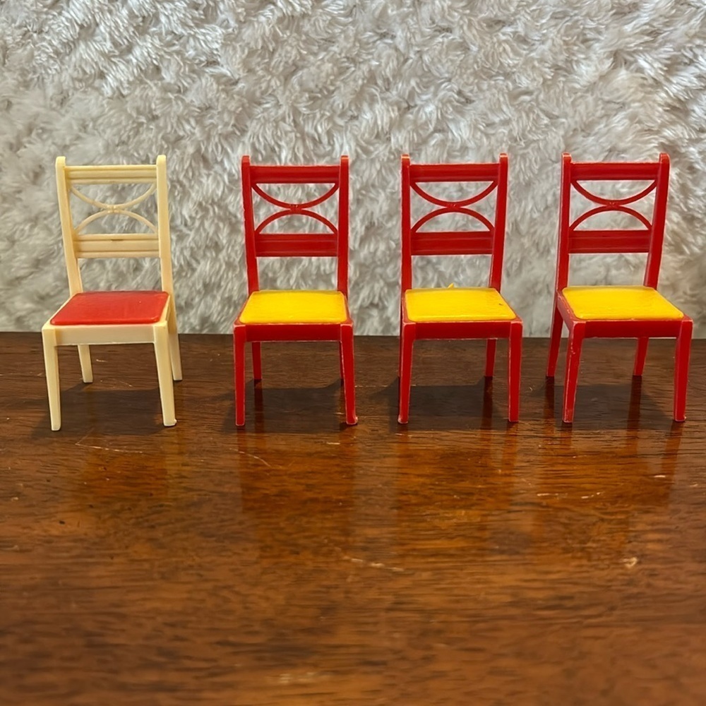Vintage Dollhouse Furniture 4 Chairs